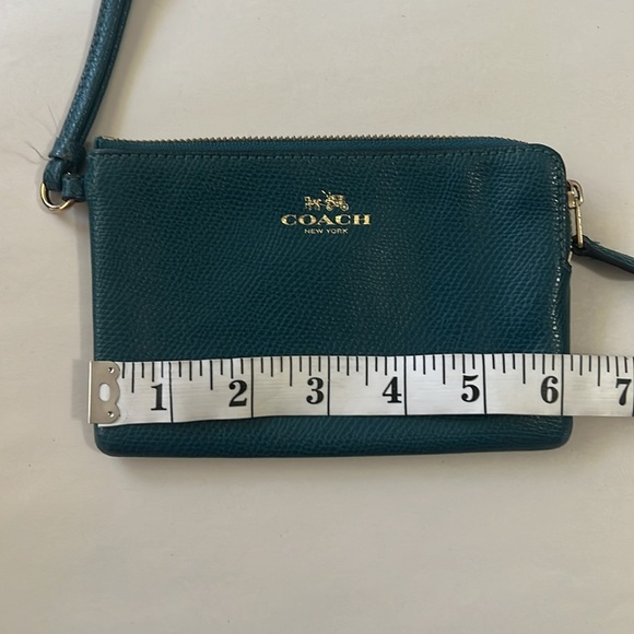 Coach Leather Wristlet Teal Blue Pebbled Pouch with Card Slots - Picture 5 of 6